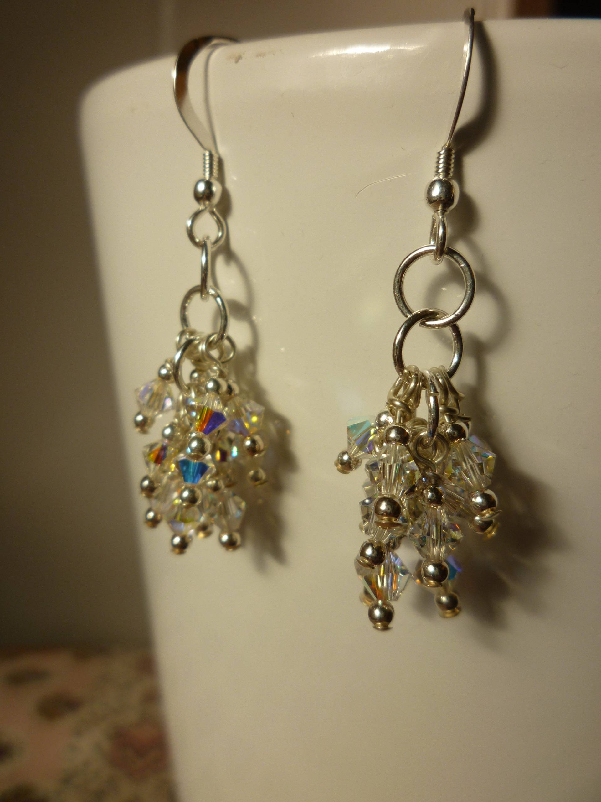 Funkelnde Swarovski Kristall Cluster Ohrringe, Sterling Silber Ohrhaken Funkelnde Swarovski Kristall Cluster Ohrringe, Sterling Silber Ohrhaken von RedEarthStudios