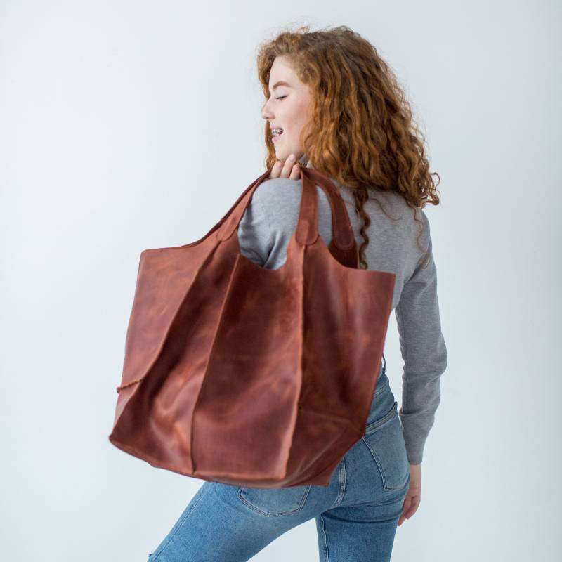 Große Braune Leder Tragetasche Handgefertigte Rindsleder Geldbörse, Travel Essential von RedFoxNose