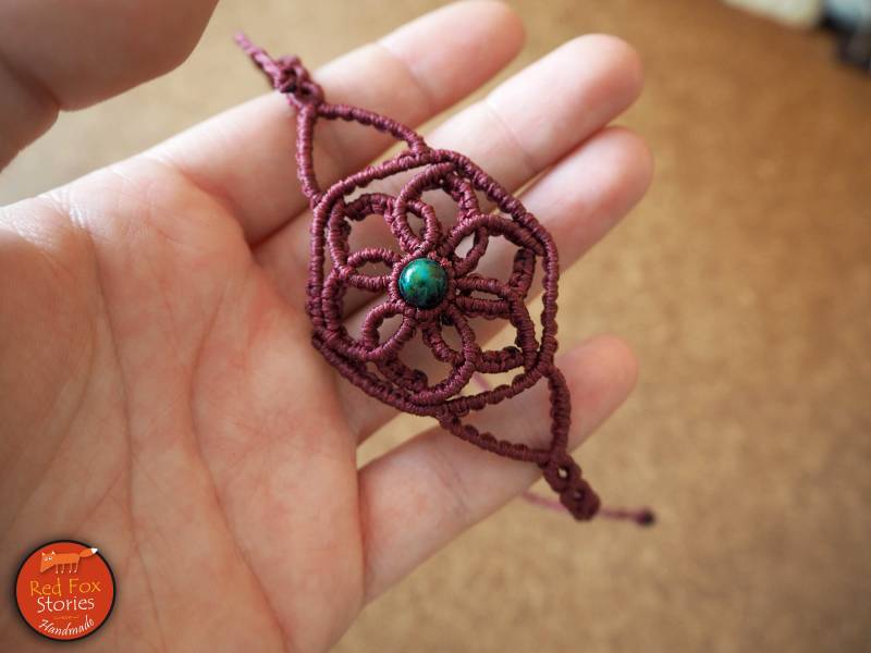 Embelia | Mandala Makramee Armband Mit Chrysokolla, Schmuck, Heilige Geometrie Armband, Boho Yoga von RedFoxStories