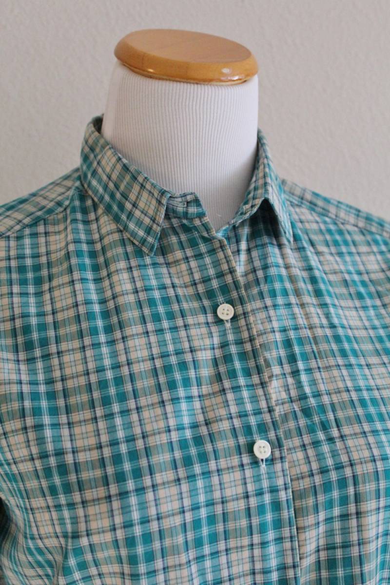 Vintage 70Er 80Er Collegiate Preppy Baumwolle Kariert Gestreift Jade Weiß Saks Fifth Avenue Top Bluse von RedHatVintage