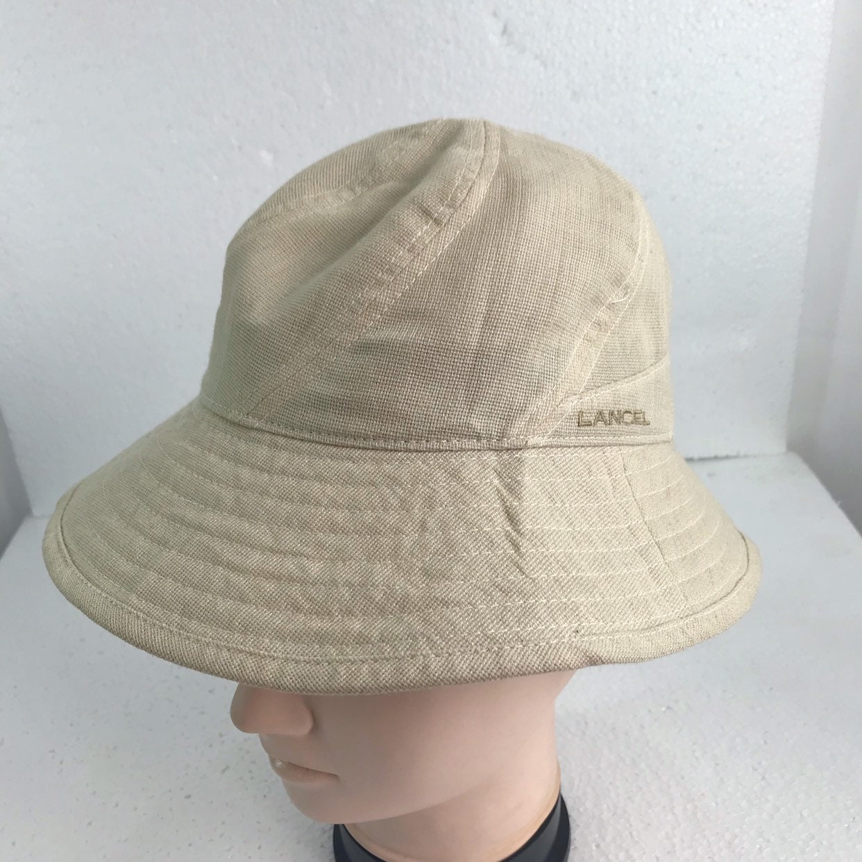 Seltene Vintage Archival Lancel Made in Japan Asymmetrie Six Panel Hut von RedLandVtg