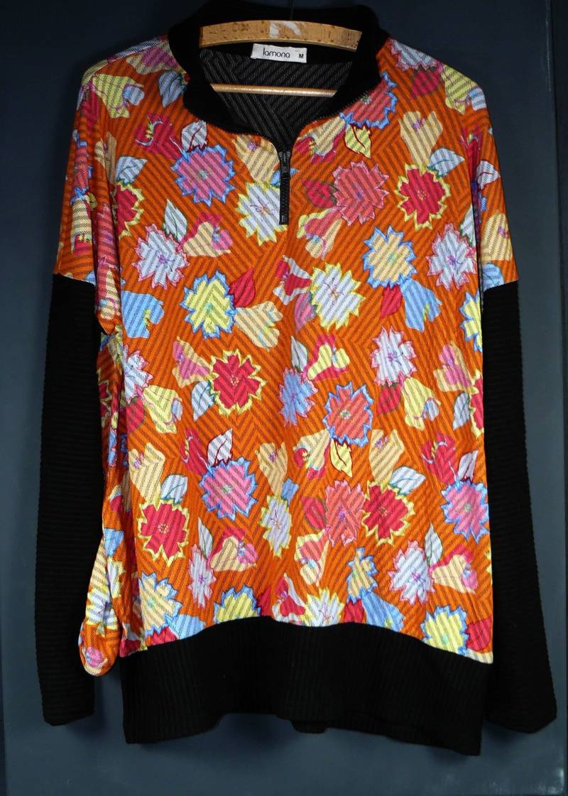 Vintage Shirt Langarm Pullilamona Gr.m Orange-Rot-Bunt von RedTigerRetro