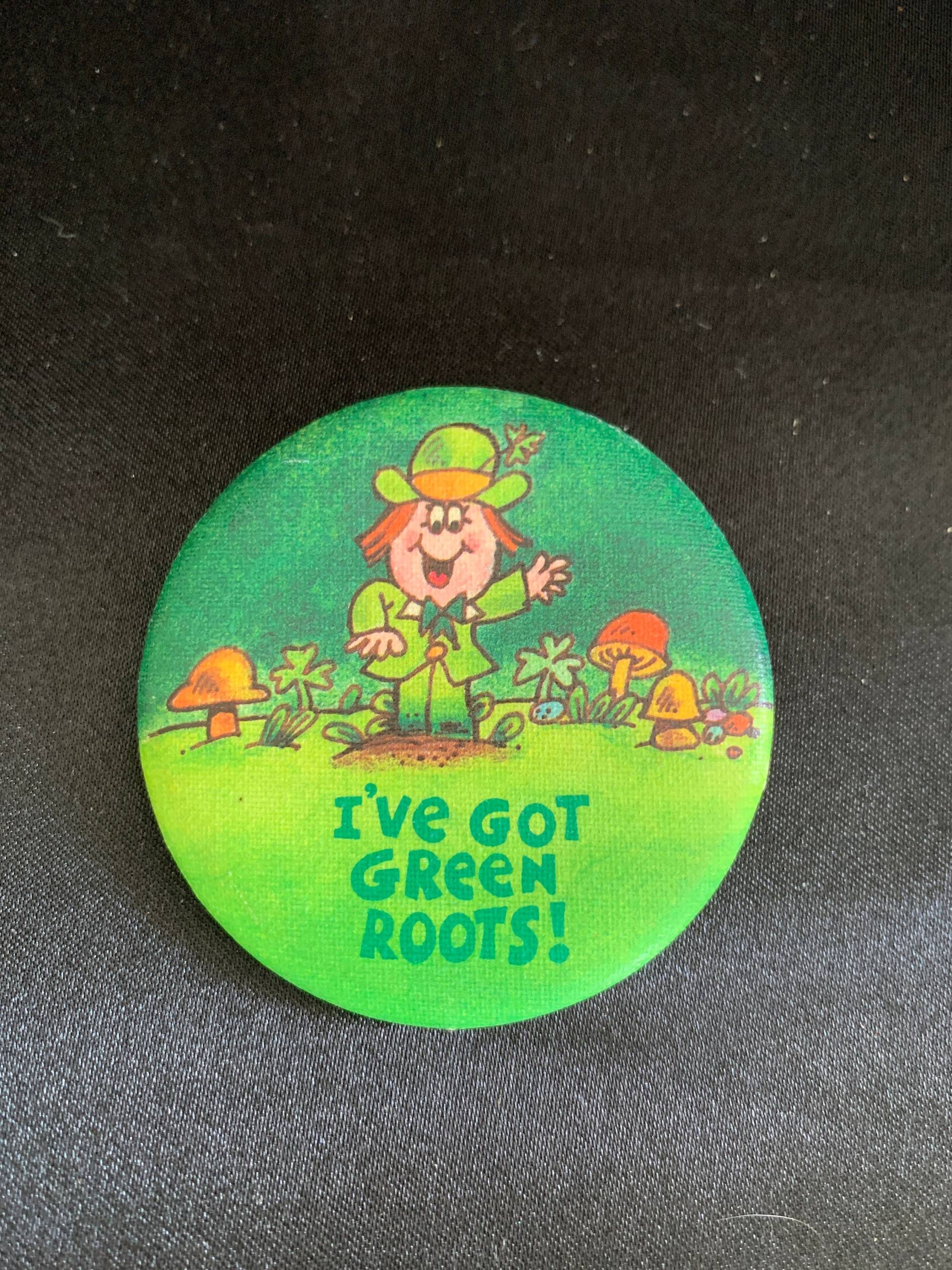 Vintage 1981 Stempel Pinback Leprechaun St. Patrick Es Day Button von RedbirdsCollectibles