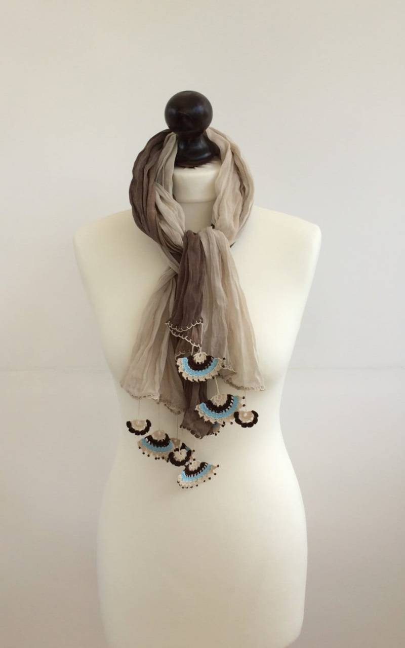 Gefärbter Fransen Häkelschal, Knitterschal, Boho Wickelschal, Oya Schal, Frauen Accessoire Geschenk von ReddApple