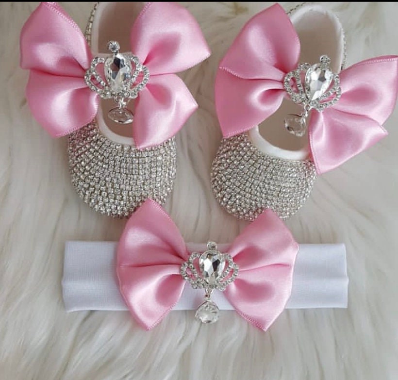 Benutzerdefinierte Baby-Mädchen Schuhe Mit Bling Stirnband | Geschenk Für Neugeborene Baby Baby-Dusche-Geschenk Gender Reveal Geschenk von RedistDesign