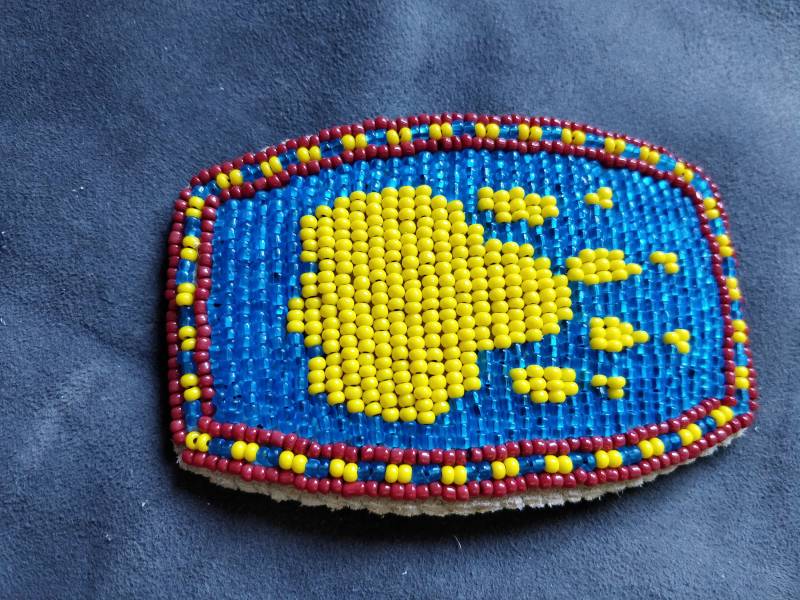 Vintage Perlen Gürtelschnalle, Pfotendesign, Handperlen von Redstartradingpost