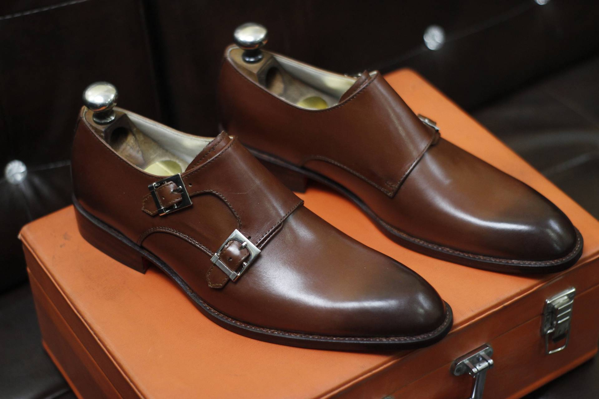 Neue Herren Handgemachte Formale Schuhe Braun Schattiertes Leder Double Monk Stylish Schnalle Strap Dress & Formal Wear von RedsunGB