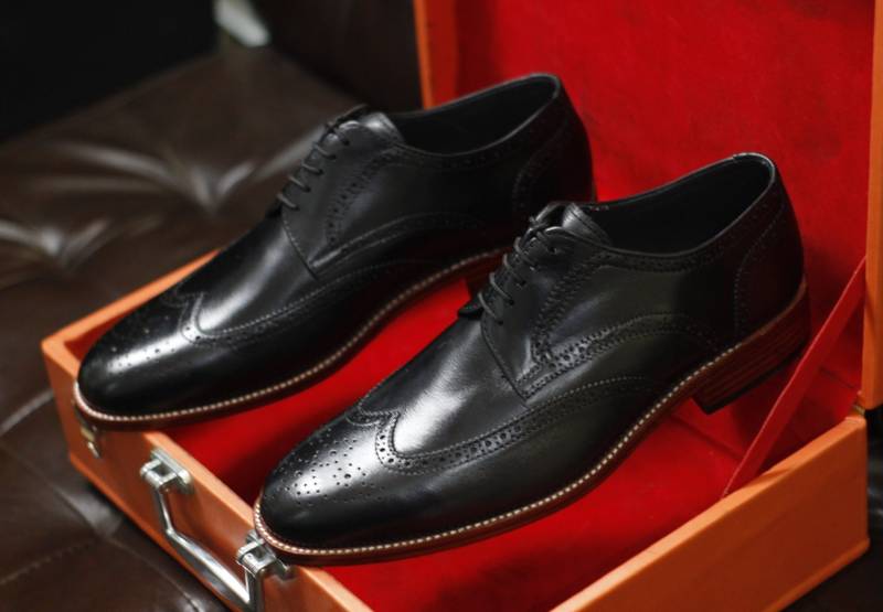 Neue Herren Handgemachte Formale Schuhe Schwarzes Leder Schnürung Stilvolle Flügel Spitze Kleid & Casual Wear von RedsunGB