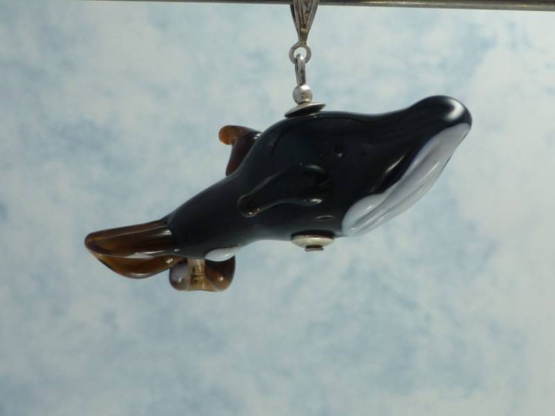 Lampwork Glas Wal Anhänger von ReebieOriginals