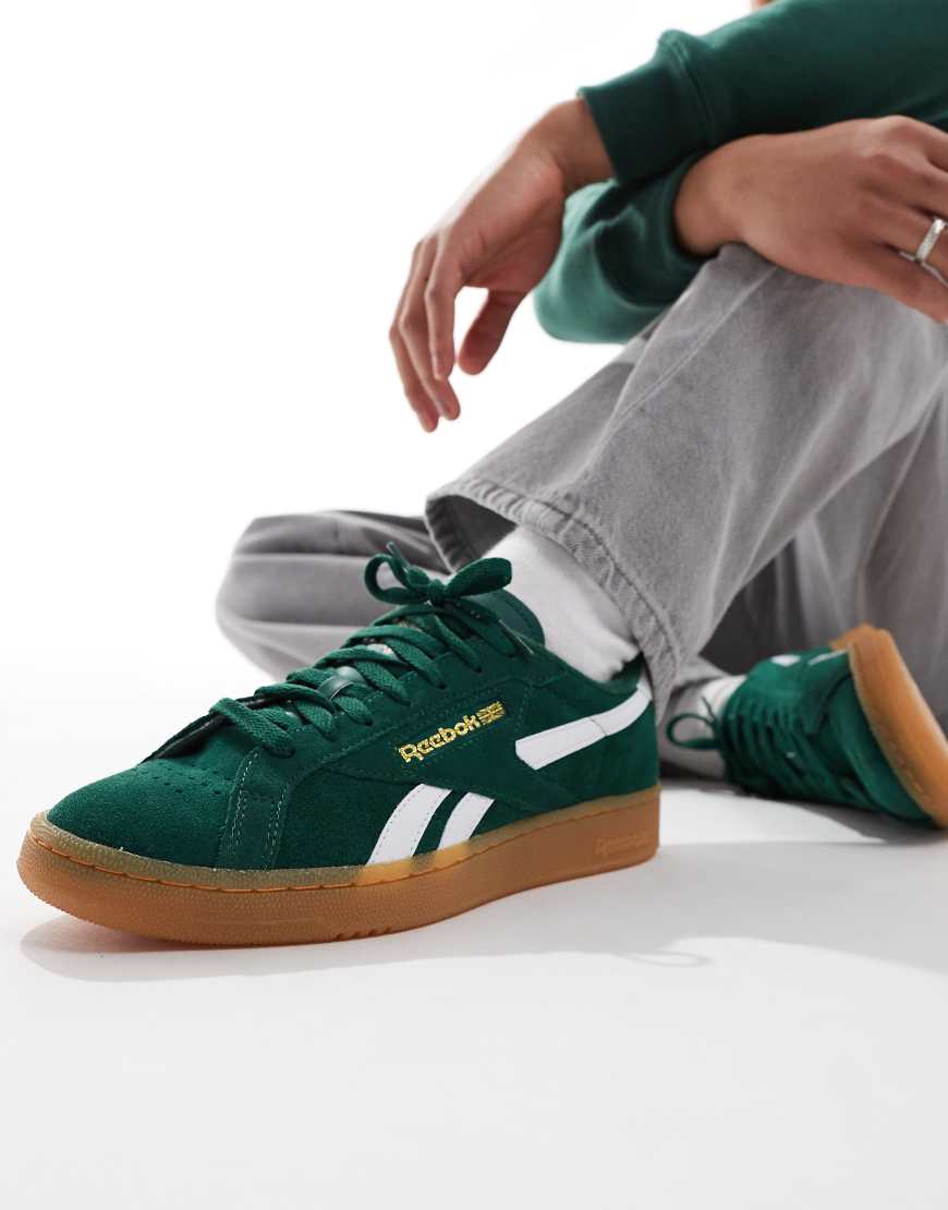 Reebok - Club C Grounds - Sneaker aus Wildleder in Grün mit Gummisohle Reebok - Club C Grounds - Sneaker aus Wildleder in Grün mit Gummisohle von Reebok