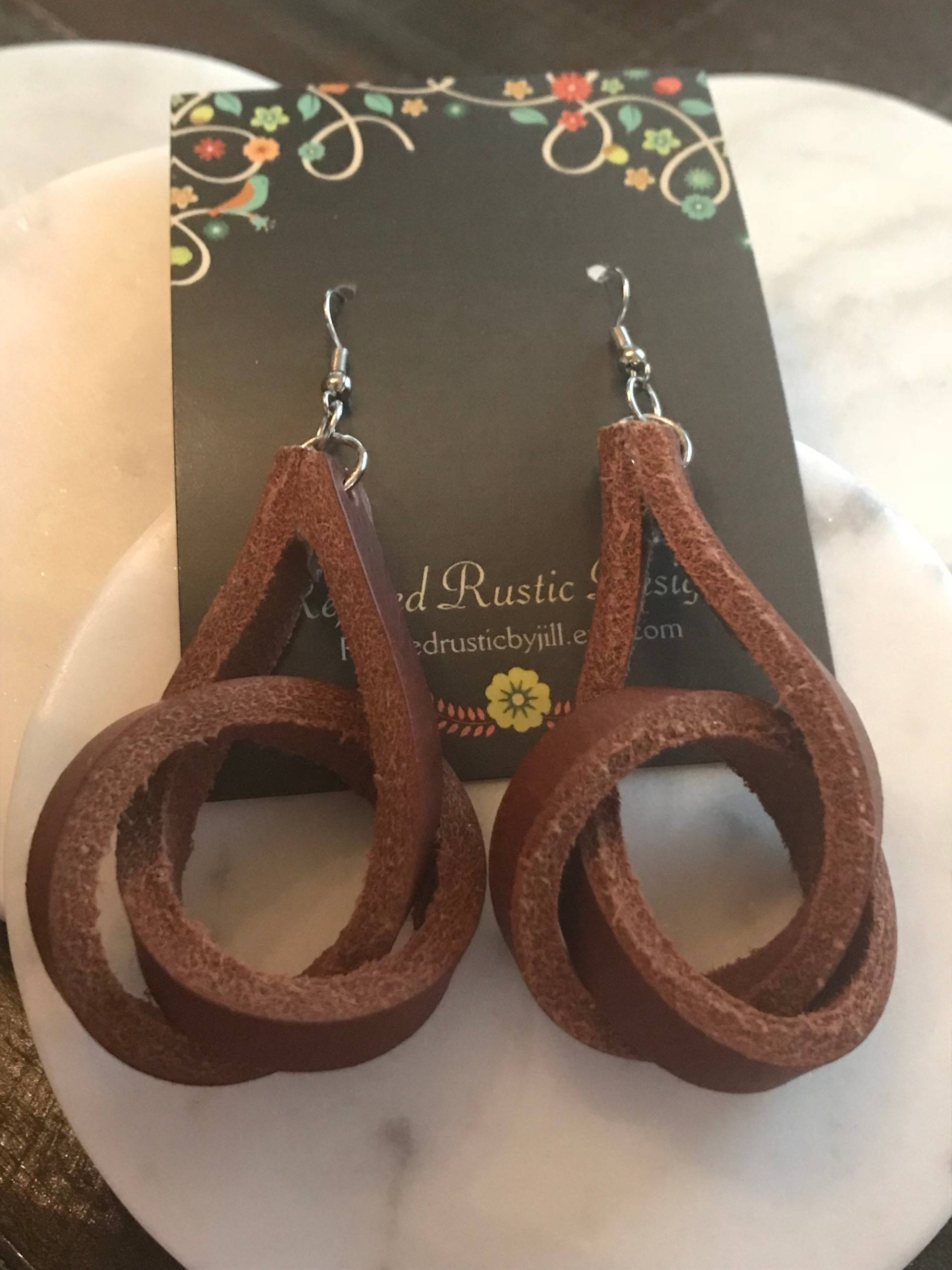 Die Original "Taylor'-Leder-Knoten-Ohrringe von RefinedRusticByJill