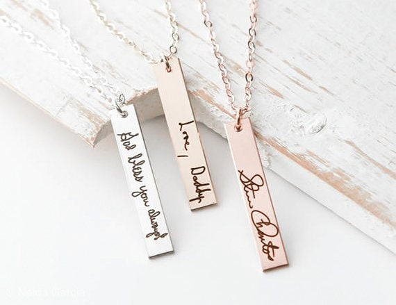 Handgeschriebene Halskette - Echte Handschrift Benutzerdefinierte Personalisierte Gedenkgeschenke Bar 14K Gold, Silber, Rose von Aloralinks