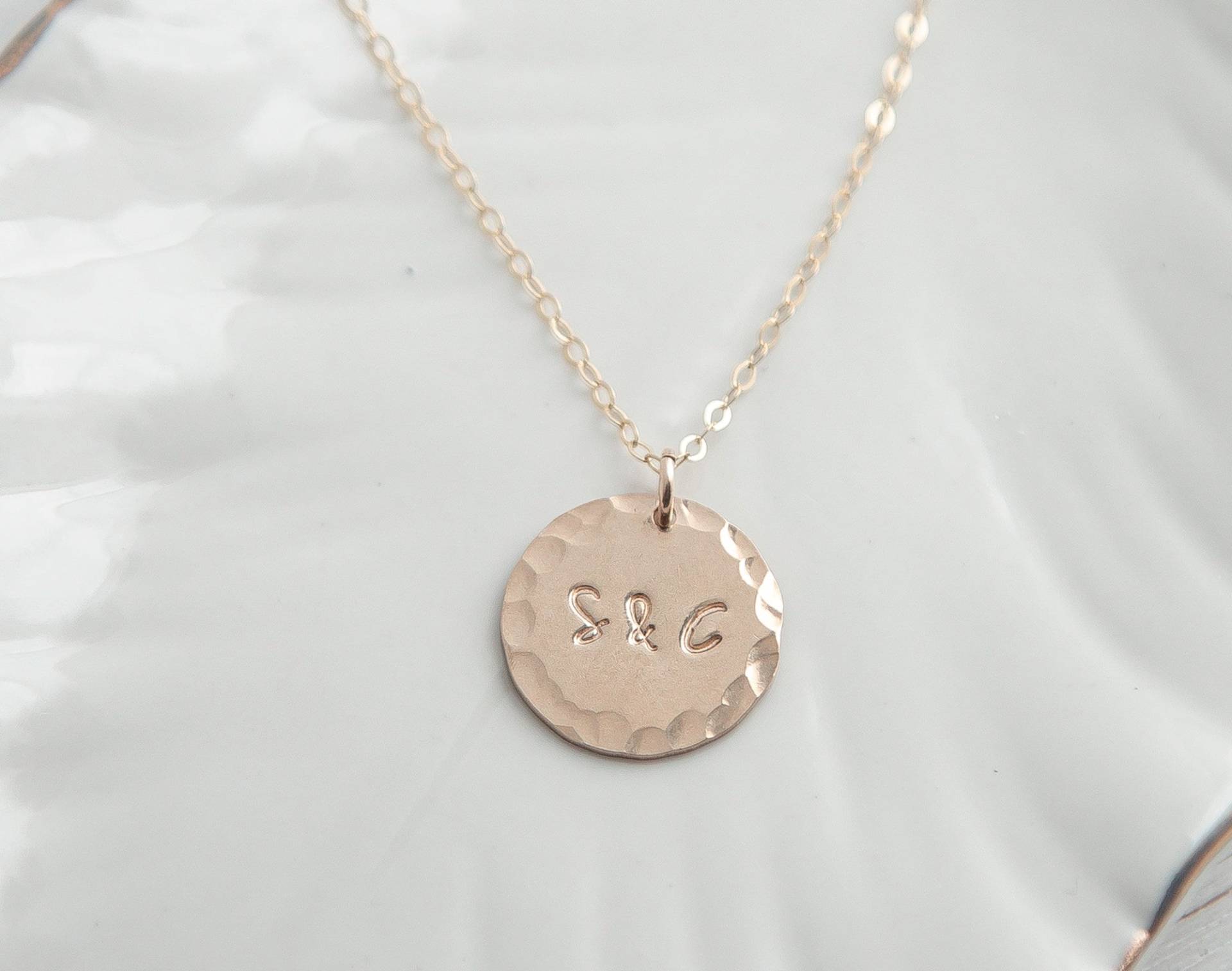 Personalisierte Initialen Halskette - Buchstabe Anhänger in 14K Gold Filled, Sterling Silber Oder Rose Benutzerdefinierte Kinder von ReflectionOfMemories