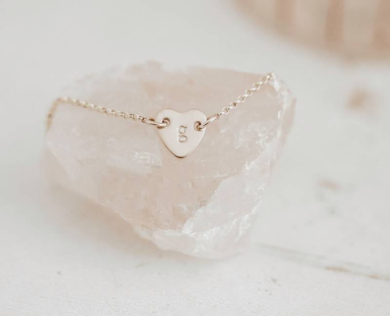 Zierliches Herz Initial Armband Für Frauen - 14K Gold Filled Handgemacht Personalisierte Buchstaben Mehrreihiges Armbänder Mädchen Schmuck von Aloralinks