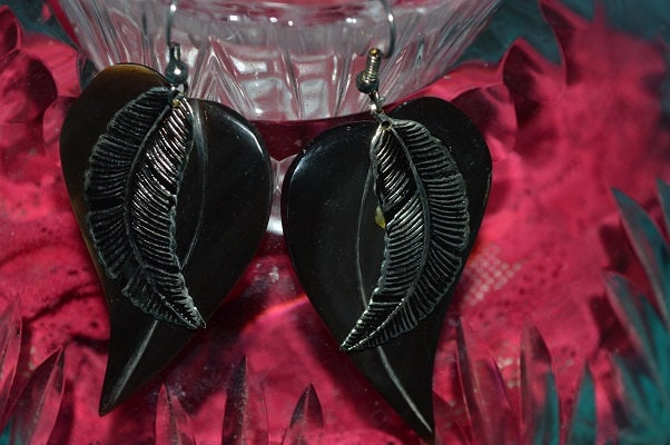 Wunderschöne Vintage Ohrringe - Blattsilber Auf Schwarzem Blatt Aus Den 80Er Jahren | 1017230 P1-2-03 Wunderschöne Vintage Ohrringe - Blattsilber Auf Schwarzem Blatt Aus Den 80Er Jahren | 1017230 P1-2-03 von ReflectionsOtherSide