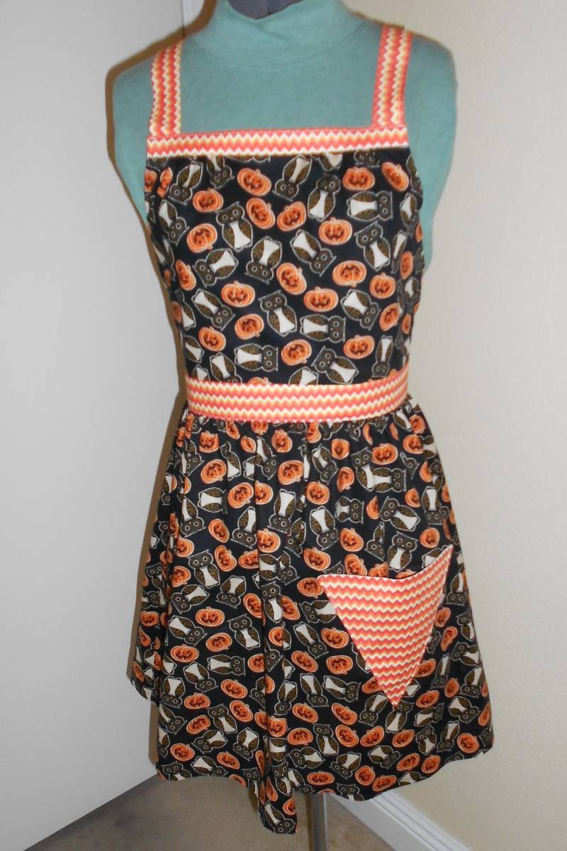 Lady Es Halloween Eulen & Kürbisse Schürze Lady Es Halloween Eulen & Kürbisse Schürze von RegalRemnants