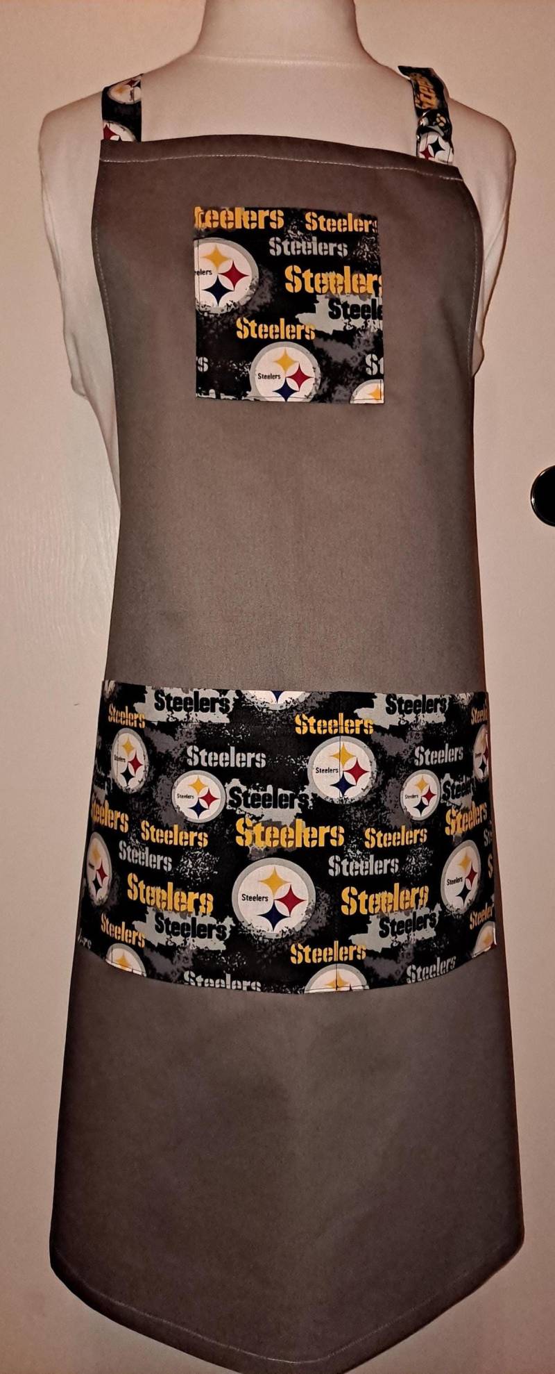 Pittsburgh Steelers Fußball Schürze von RegalRemnants
