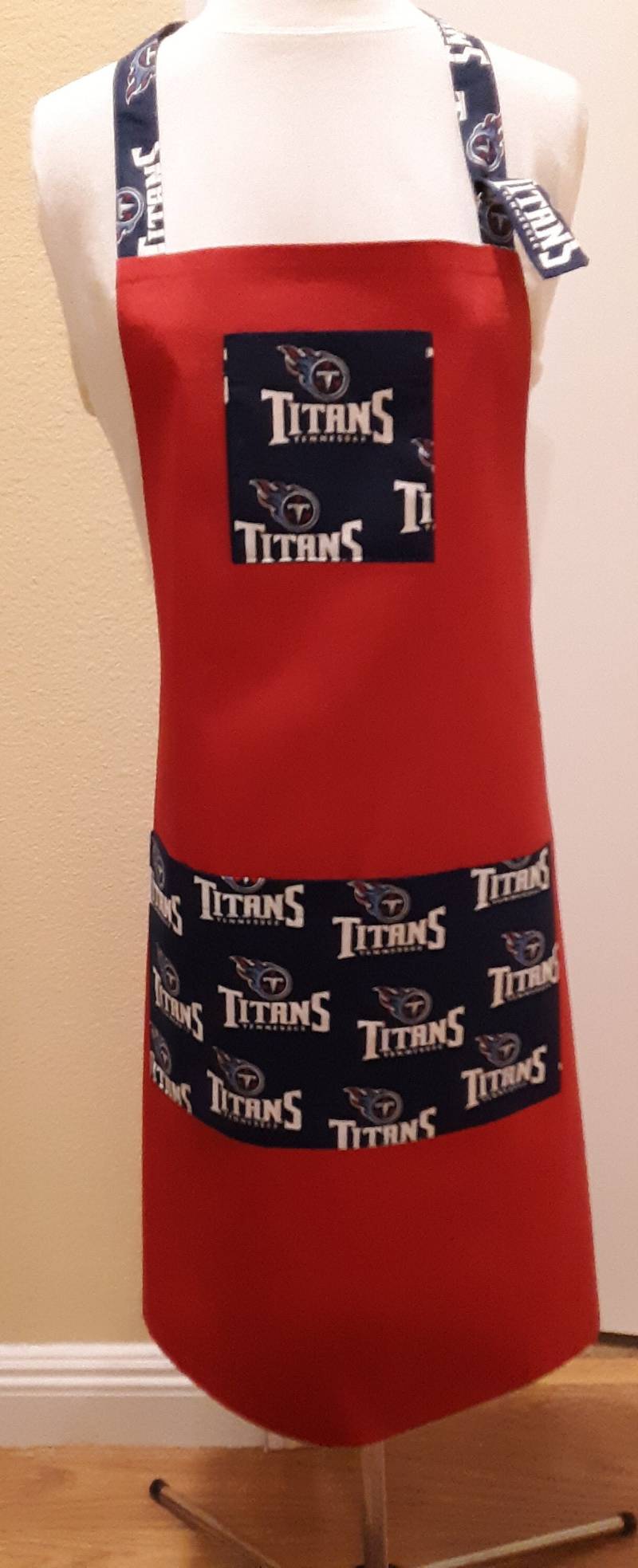 Tennessee Titans Fußball Schürze Tennessee Titans Fußball Schürze von RegalRemnants