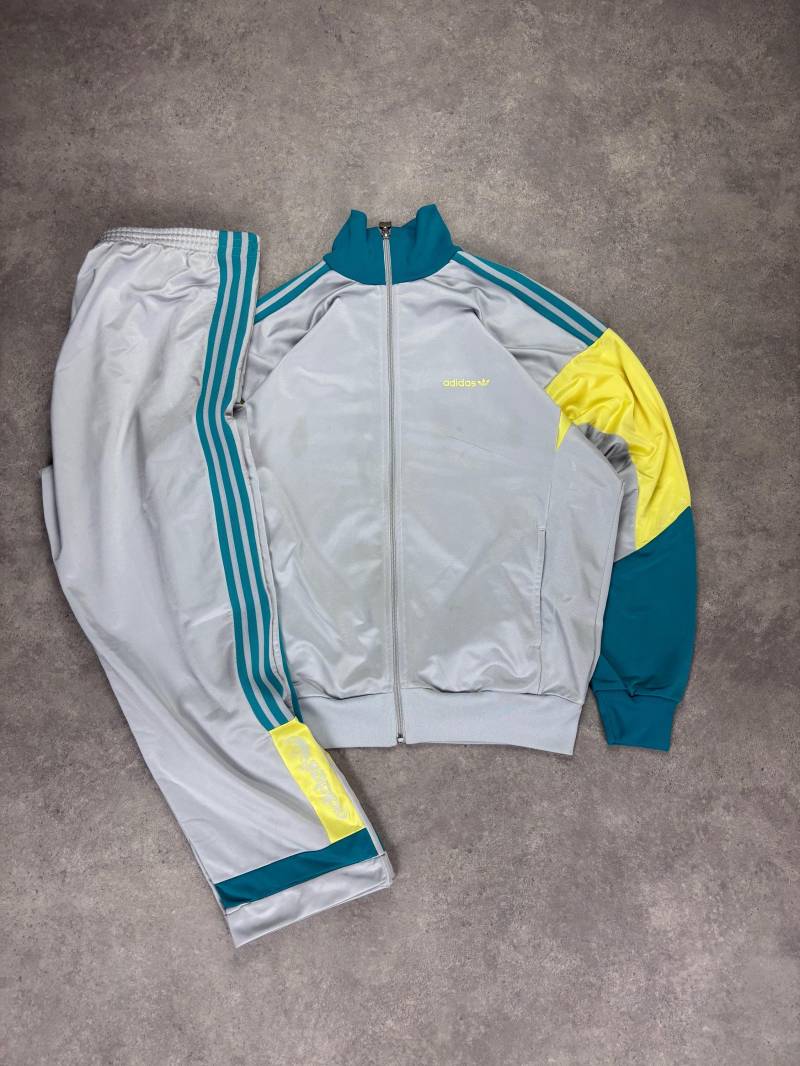 Vintage 90S Adidas Tracksuit Set Xl | Grau Gelb Türkis Trainingsanzug Herren Retro Sportanzug Zweiteiler Jogginganzug von RegardezVintage