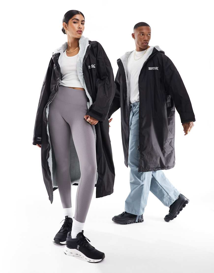 Regatta - Bademantel fürs Umziehen am Strand in Schwarz für Erwachsene von Regatta