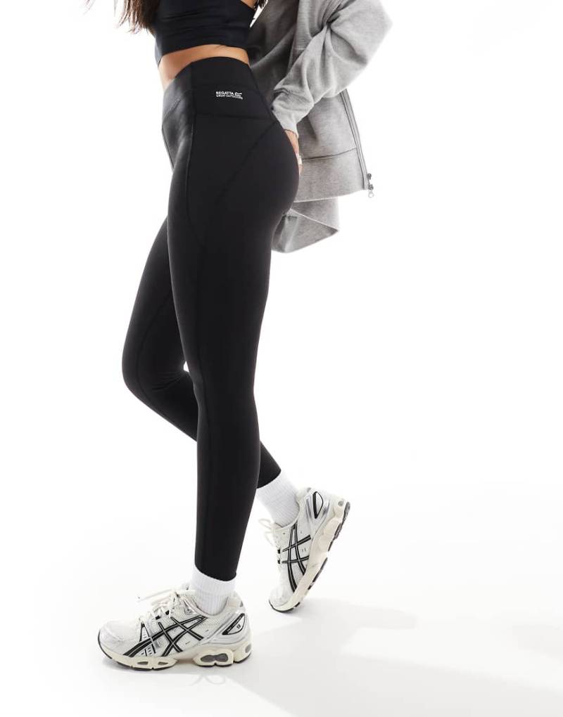 Regatta Holeen - Pro - Kompressionshose in Schwarz-Weiß von Regatta