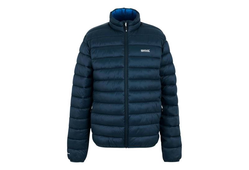 Regatta Outdoorjacke Marizion mit Markenschriftzug auf der Vorderseite von Regatta