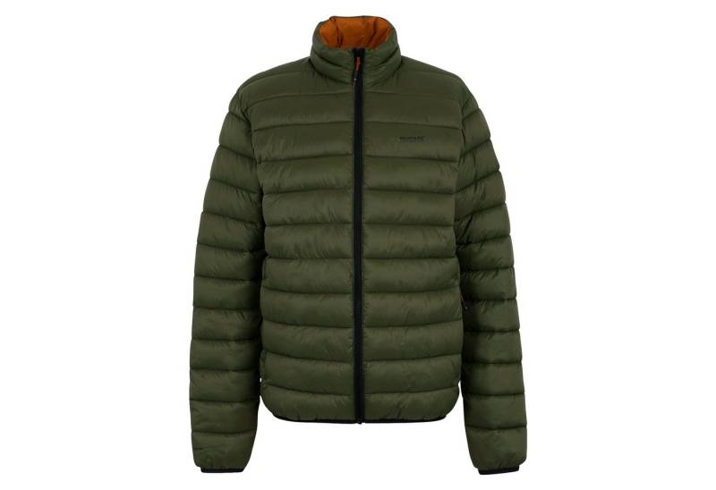 Regatta Outdoorjacke Marizion mit Markenschriftzug auf der Vorderseite von Regatta