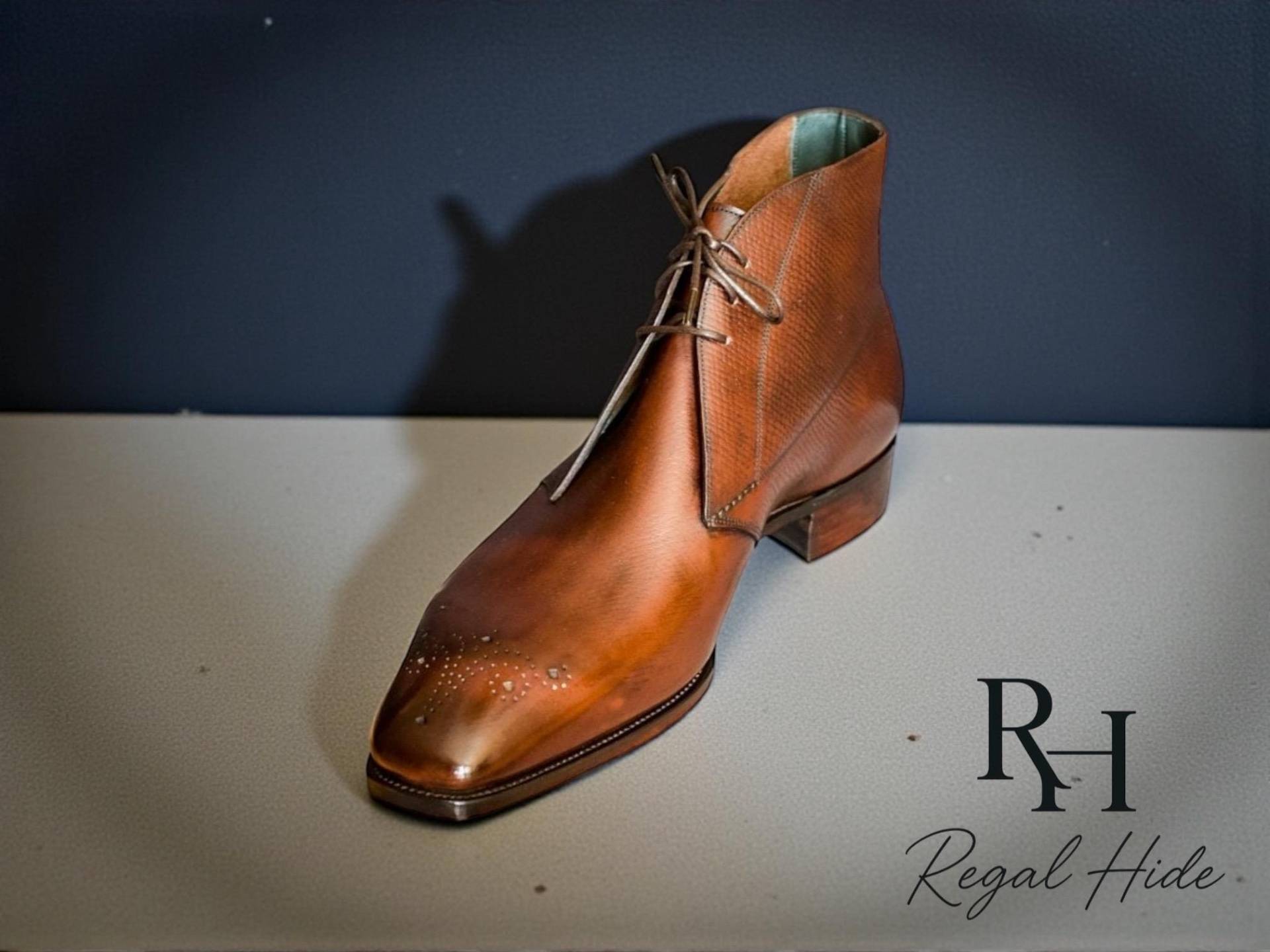 Handgefertigte Chukka-Stiefel Aus Echtem Leder Vintage Style Herrenschuhe von RegelHide