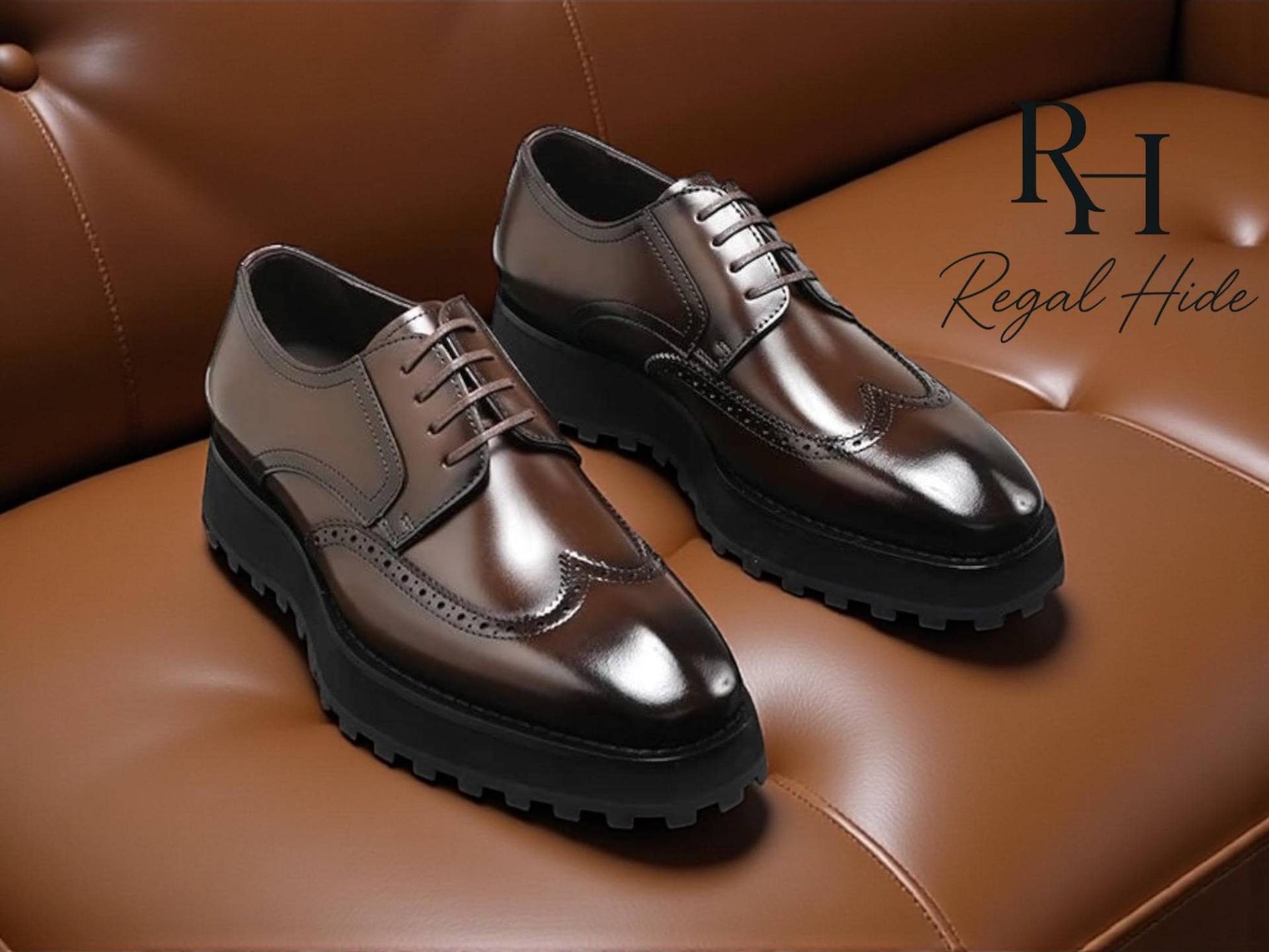 Handgefertigte Leder Oxford Brogue Schuhe Mit Vibram Sohle | Herren Kleid von RegelHide