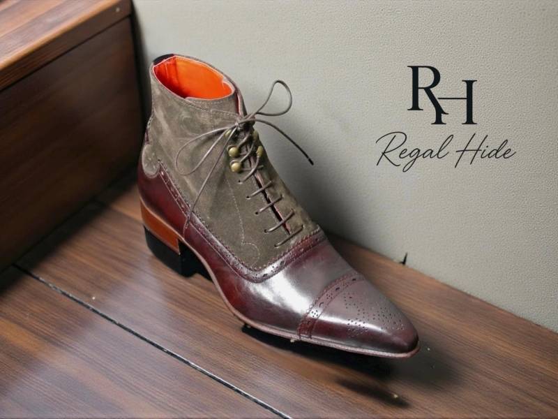 Handgefertigte Luxusleder Und Wildleder Brogue Boots | Vintage Style Herrenschuhe von RegelHide