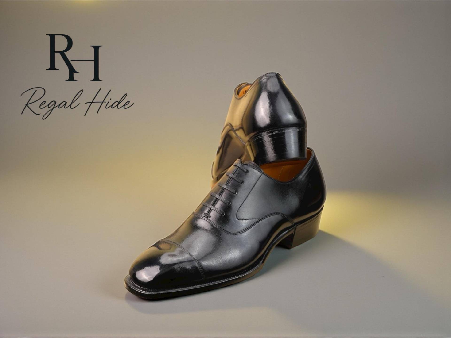 Handgefertigte Schwarze Leder Oxford Schuhe | Herren von RegelHide