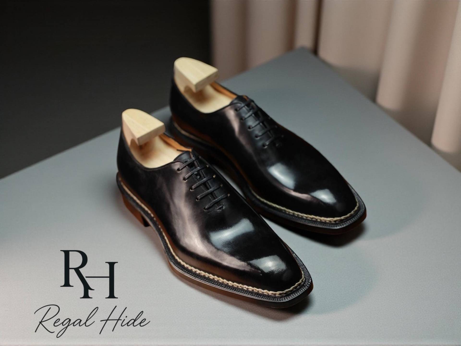 Handgefertigte Schwarze Leder Oxford Schuhe | Herren von RegelHide