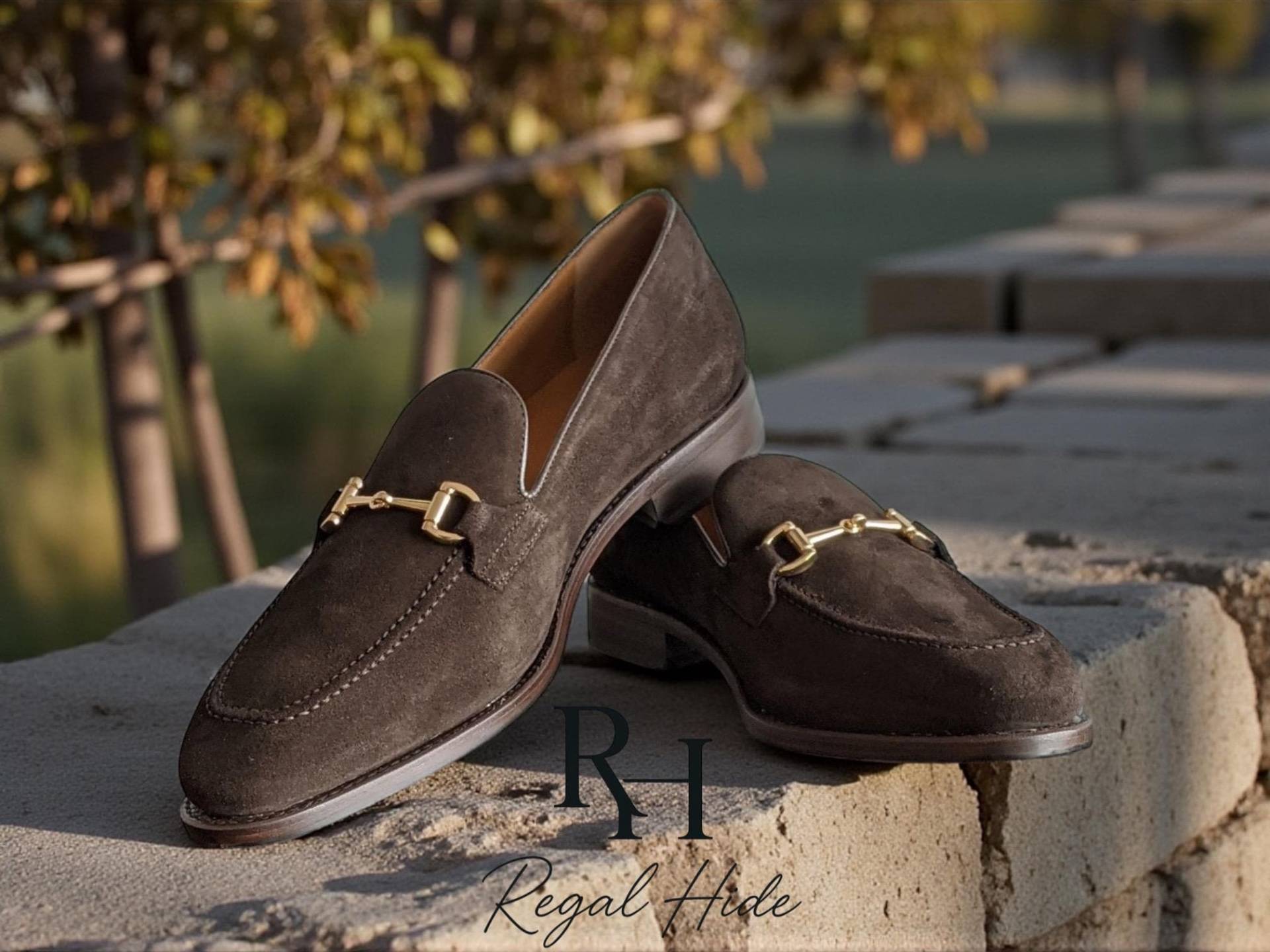 Handgefertigte Wildleder Luxus Loafers Für Herren | Formelle Und Lässige Schuhe von RegelHide