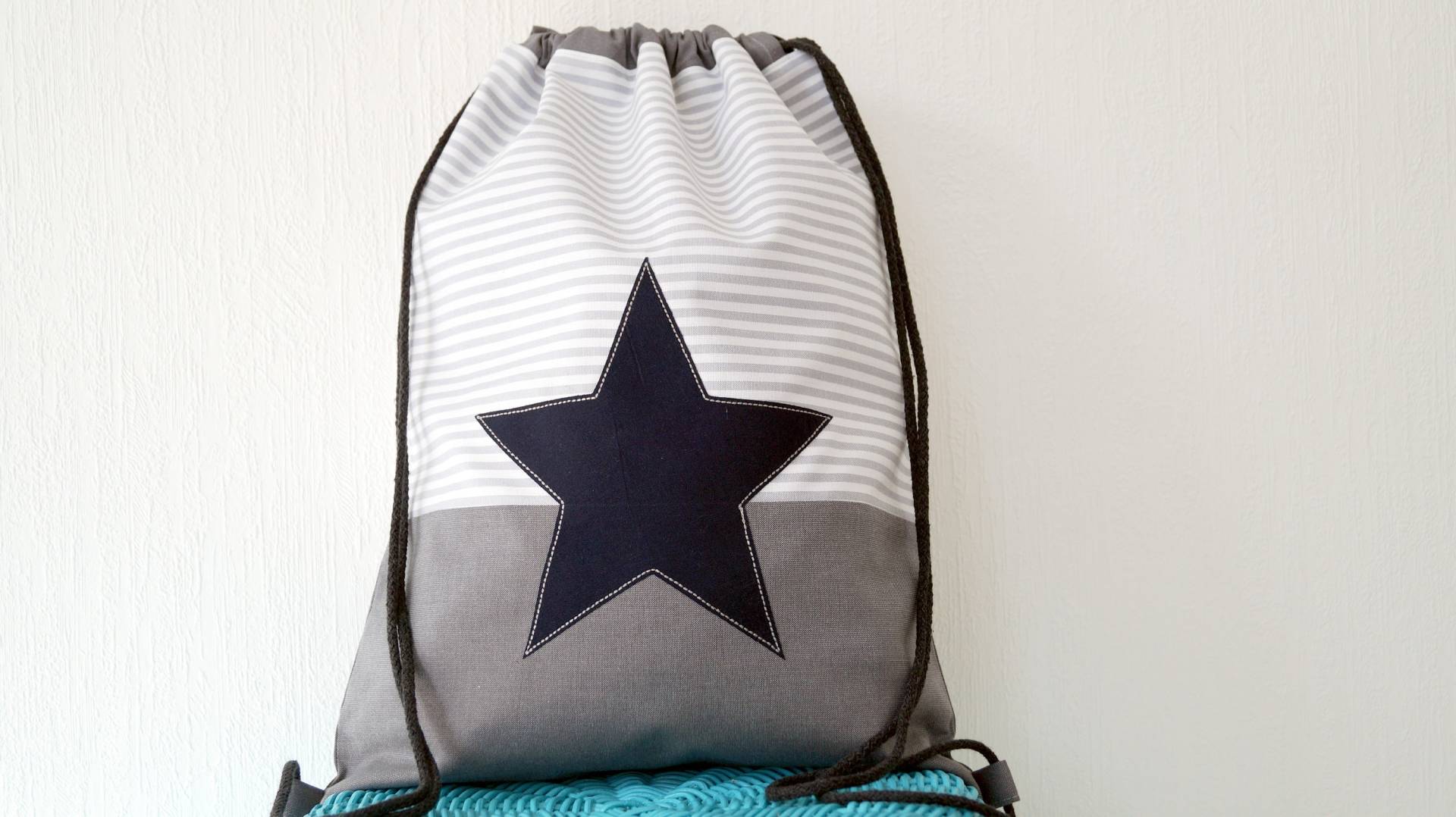 Turnbeutel, Rucksack, Sportbeutel Damen, Gefüttert Grau Stern Dunkelblau Turnbeutel, Rucksack, Sportbeutel Damen, Gefüttert Grau Stern Dunkelblau von RegenbogenDesign