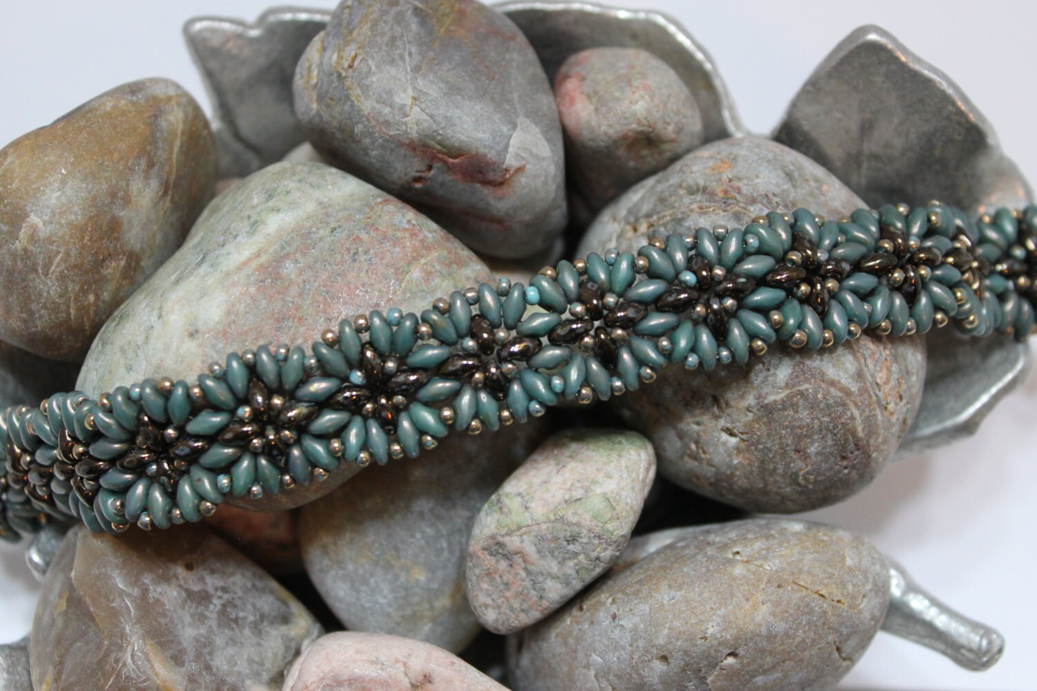Schöne Samen-Blumen-Armband; Bead Weben; Blaues Armband; Band-Armband; Samen Manschette Perle Armband Rc011 Schöne Samen-Blumen-Armband; Bead Weben; Blaues Armband; Band-Armband; Samen Manschette Perle Armband Rc011 von ReggiesCreations