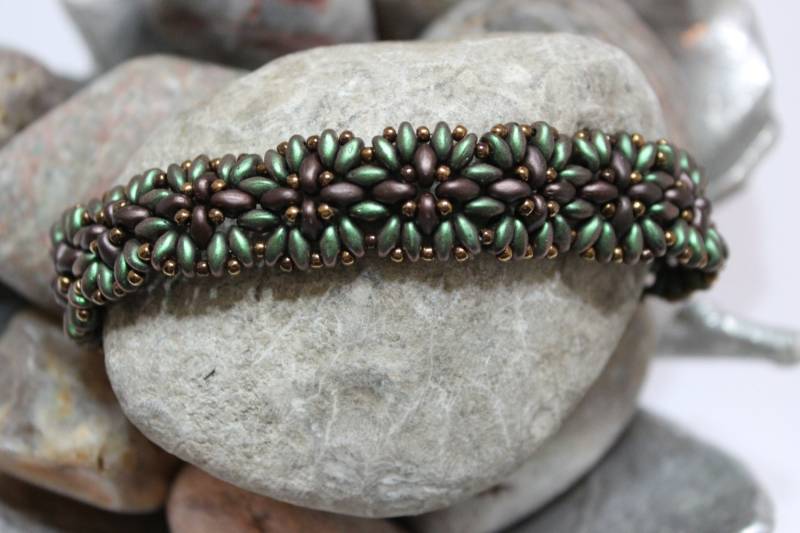 Schöne Samen-Blumen-Armband; Bead Weben; Grünes Armband; Braunes Band-Armband; Samen Manschette Perle Armband Rc013 Schöne Samen-Blumen-Armband; Bead Weben; Grünes Armband; Braunes Band-Armband; Samen Manschette Perle Armband Rc013 von ReggiesCreations