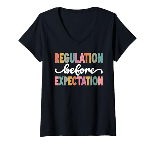 Damen Regulierung vor der Erwartung Nette ABA SPED Lehrertherapie T-Shirt mit V-Ausschnitt Damen Regulierung vor der Erwartung Nette ABA SPED Lehrertherapie T-Shirt mit V-Ausschnitt von Regulation Before Expectation Behavior Autism SPED