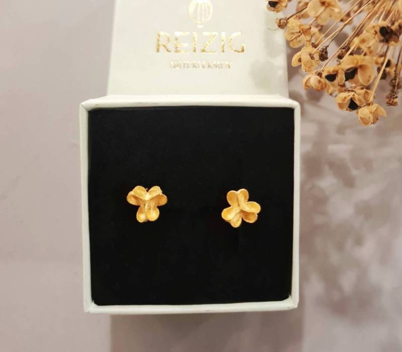 Allium Ohrstecker Aus 925Er Silber Mit 750Er Vergoldung Allium Ohrstecker Aus 925Er Silber Mit 750Er Vergoldung von ReizigNaturformen