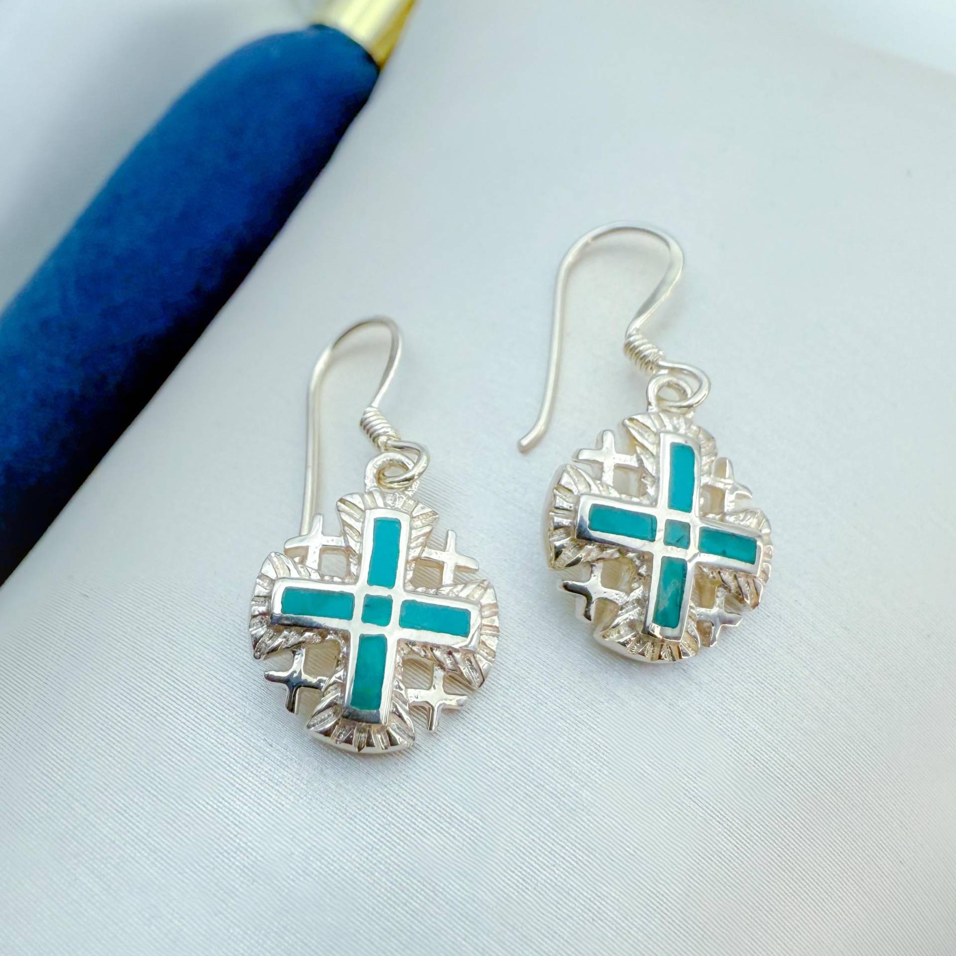 Jerusalem Kreuz Ohrringe Mit Eilat Stein | König Salomon & Christliches Geschenk Aus Dem Heiligen Land Silber 925 Jerusalem Kreuz Ohrringe Mit Eilat Stein | König Salomon & Christliches Geschenk Aus Dem Heiligen Land Silber 925 von Religione