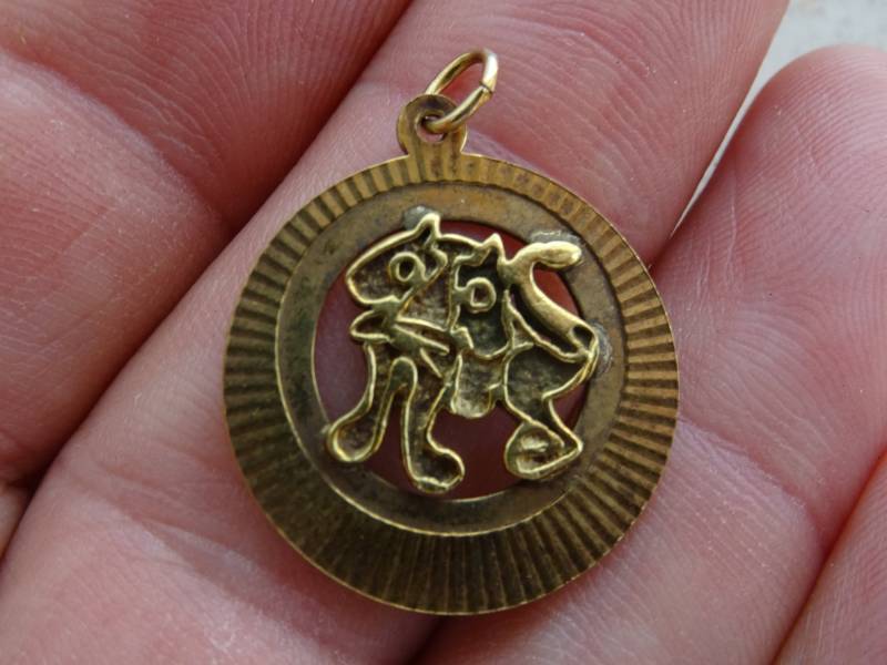 Vermeil Vergoldet Zodiac Konstellation Medaille Anhänger Charme Medaillon Zeichen Des Taurus. | Stier 4A von Religious