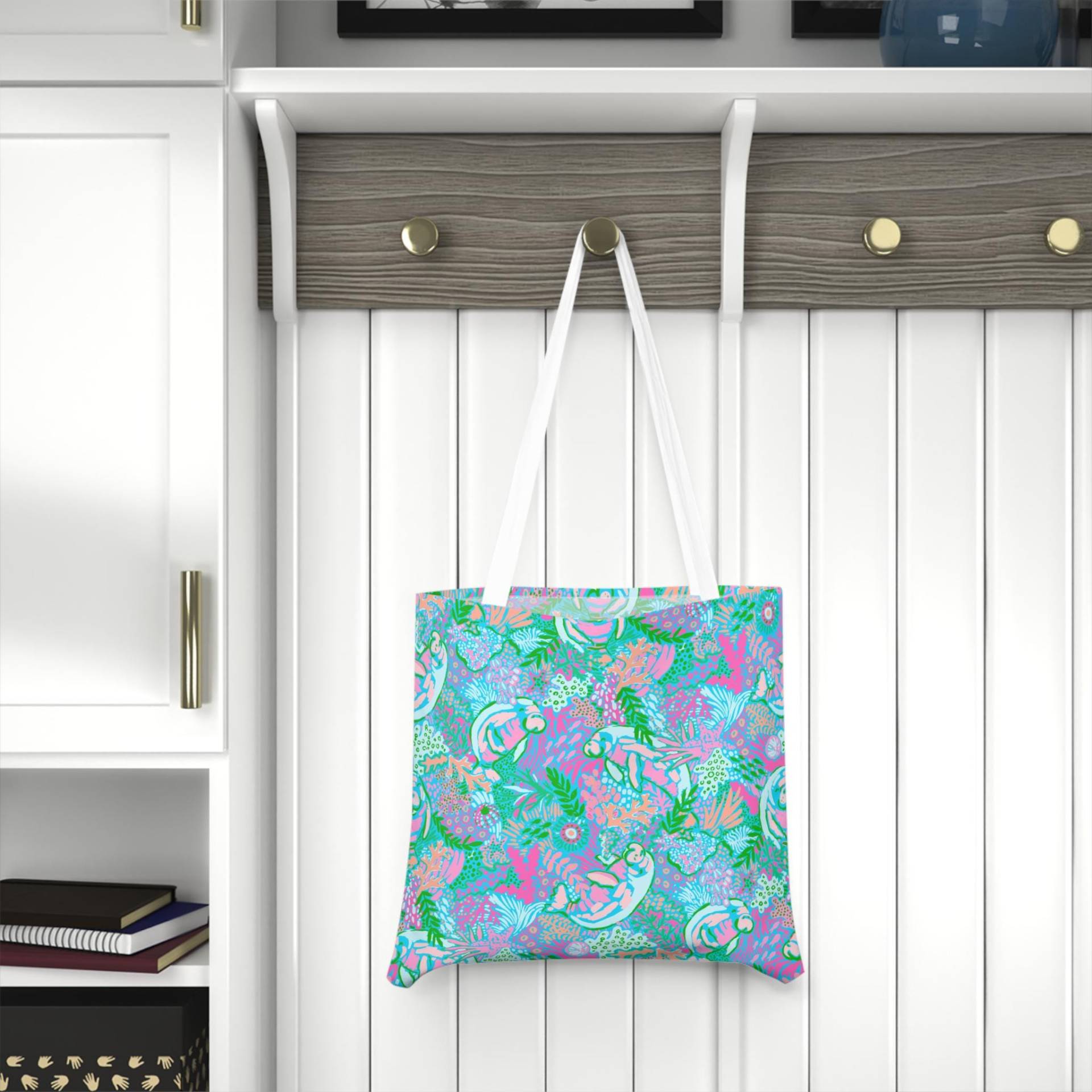 Manatee Paradise Tote Bag, Cotton Canvas Beach Casual Gift Florida Usa Flag Patriotic Pride von RelleFromTheBlog