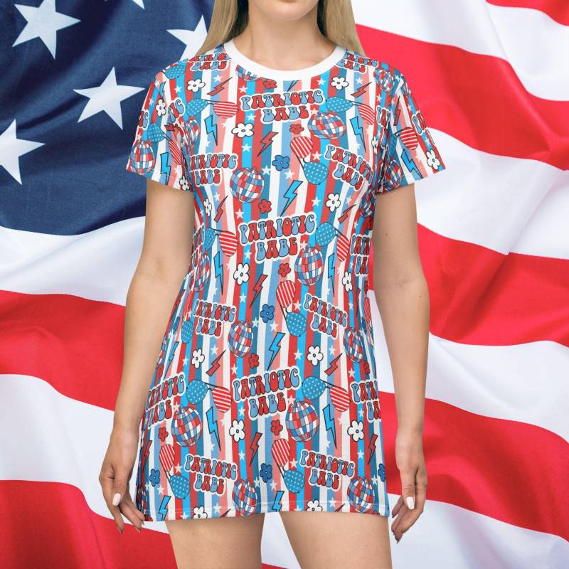 Patriotic Babe T-Shirt Dress, Usa, Usa Florida, 4Th Of July Labor Day, Summer All Over Print von RelleFromTheBlog