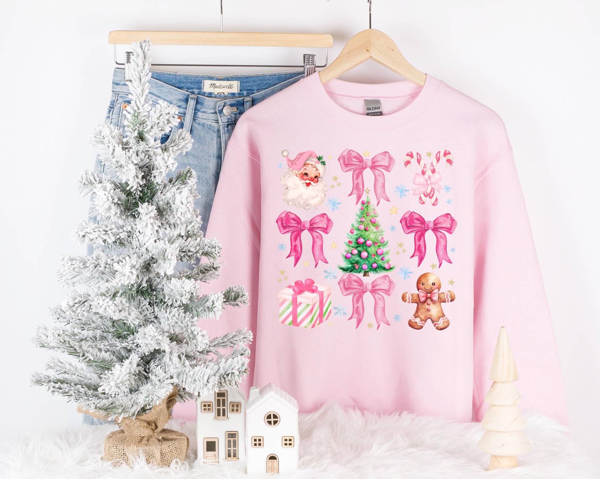 Pink Christmas Sweatshirt, Sweater, Shirt, Xmas, Gift, Christmas, Gifts von RelleFromTheBlog