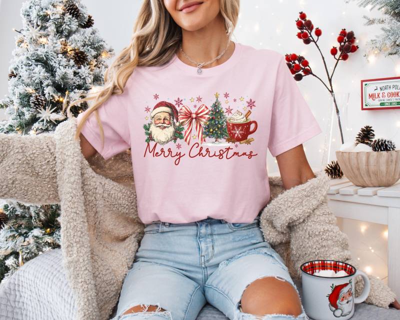 Pink Christmas Tshirt, Shirt, Christmas, Gift, Retro Gifts von RelleFromTheBlog