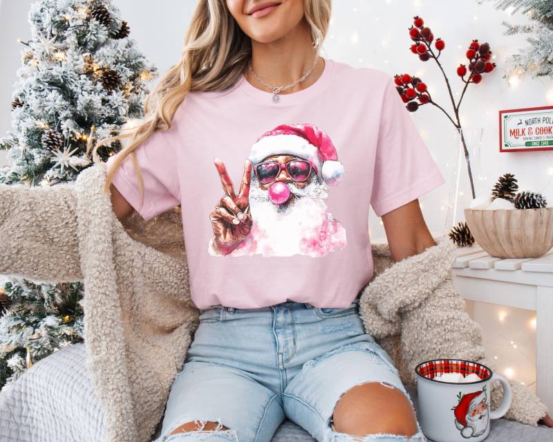 Pink Christmas Tshirt, Shirt, Christmas, Gift, Retro Gifts von RelleFromTheBlog