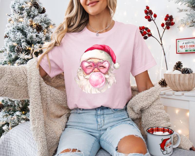Pink Christmas Tshirt, Shirt, Christmas, Gift, Retro Gifts von RelleFromTheBlog