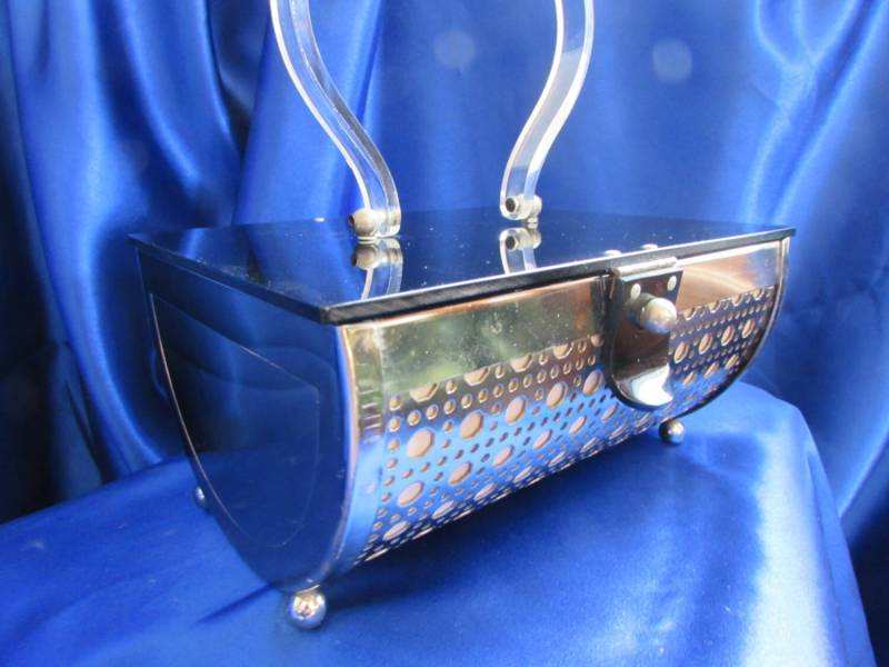 Vintage Unikat Art Deco Design Silber Metall Mit Schwarzem Lucite Deckel Pfirsich Samt Futter B32 von RememberMaMa