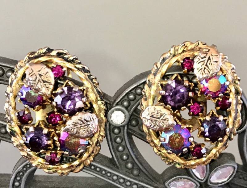 Vintage Kramer Bunte Strass Ohrclips Vintage Kramer Bunte Strass Ohrclips von RememberWhenByMaryB