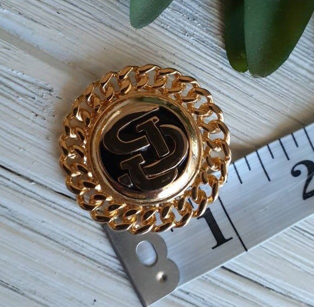 Vtg St. John Designer Logo Brosche Totally 80Er Jahre Pin Vergoldeter Blauer Emaille 1, 5 "Rund Vtg St. John Designer Logo Brosche Totally 80Er Jahre Pin Vergoldeter Blauer Emaille 1, 5 "Rund von ReminisceVintage