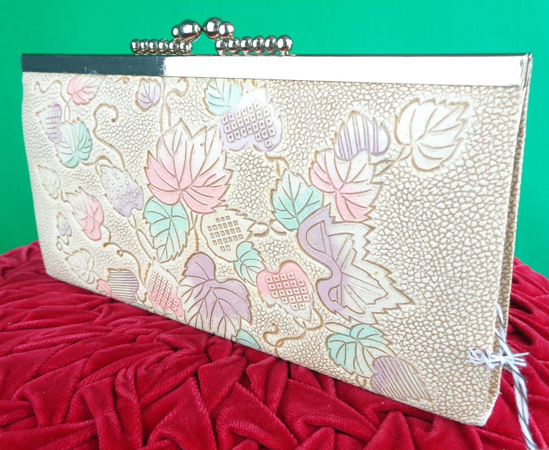 Vintage 1960S Pastell Leaf Clutch Mid Century Formelle Handtasche Abend Geldbörse Geschenk Accessoire Vintage 1960S Pastell Leaf Clutch Mid Century Formelle Handtasche Abend Geldbörse Geschenk Accessoire von ReminiscingVintage